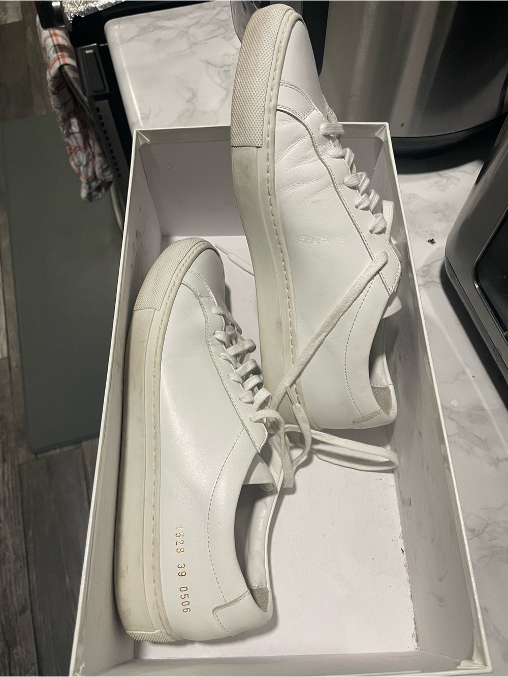 Common Projects Achilles Low White (size EU 39/US 7)